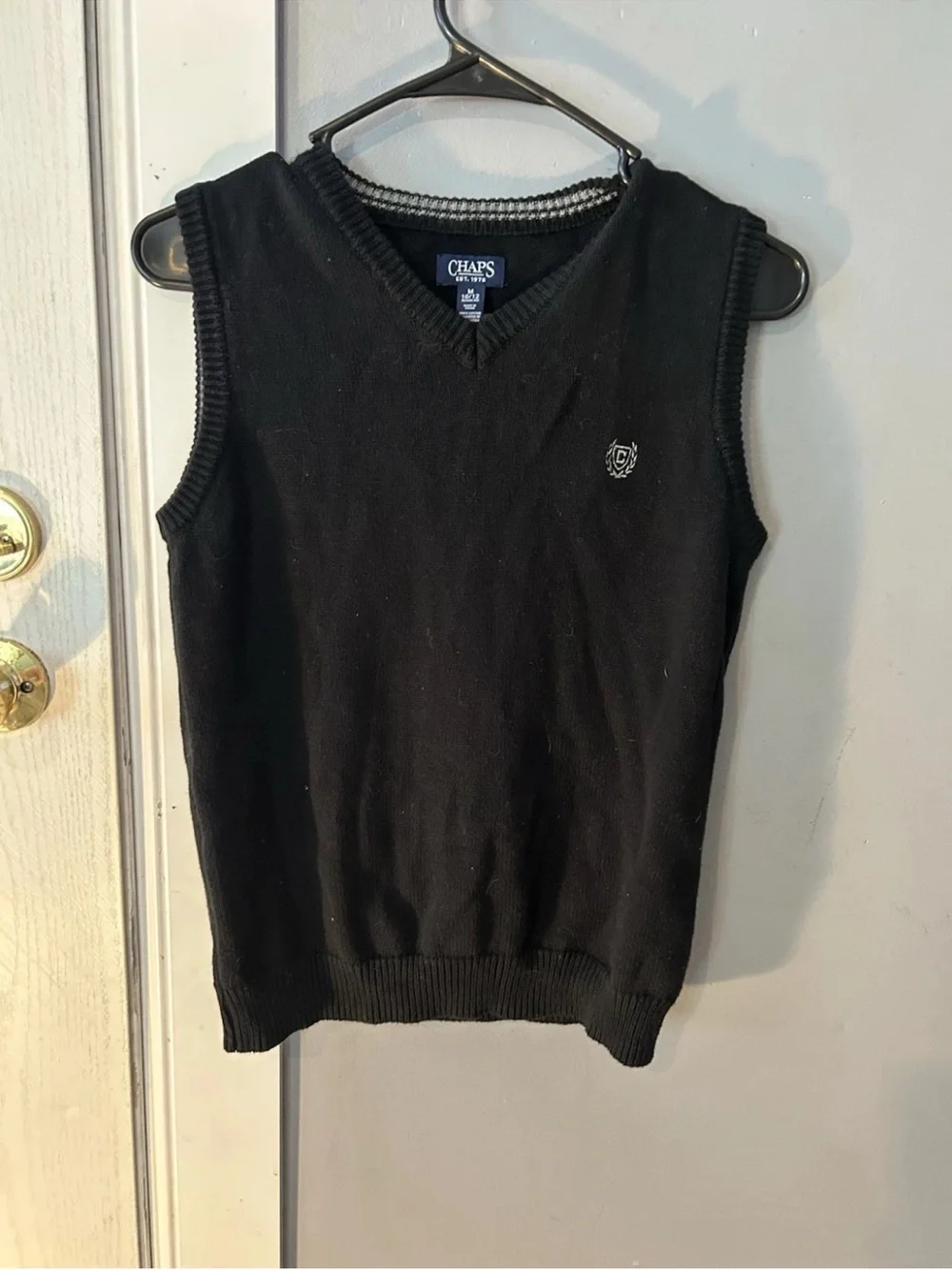 Chaps Black V-Neck Knit Sweater Vest with Crest